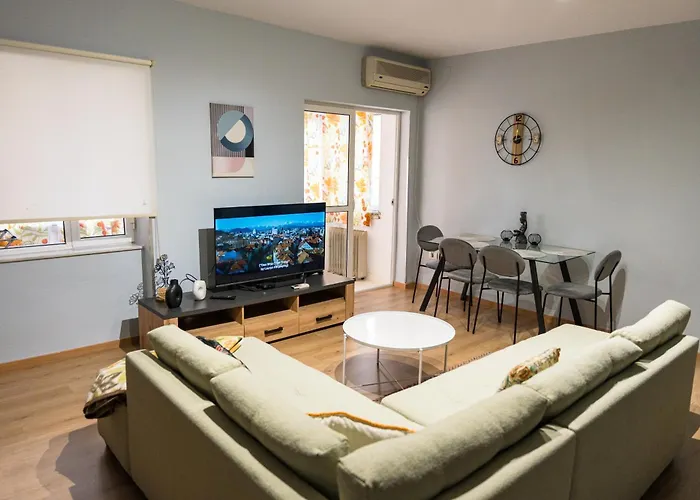 Family - Center Apartamento Tirana